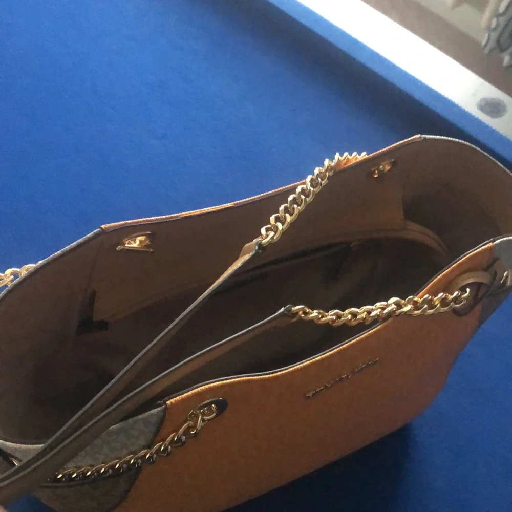 Michael Kors Orange and Brown Women's Bag (Excellent care!) - Picture 2 of 13